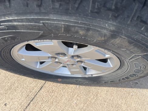 Used 2020 GMC Canyon 2WD Crew Cab w/ Convenience Package image 13