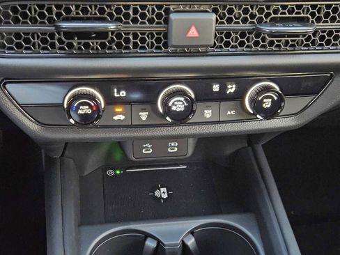 New 2026 Honda HR-V LX image 17
