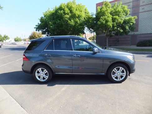 Used 2012 Mercedes-Benz ML 350 M-Class ML350 Bluetec AWD image 3