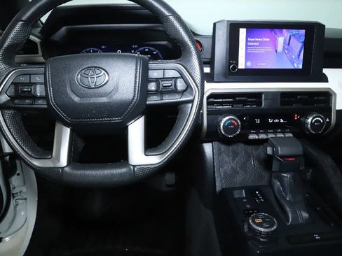 Used 2024 Toyota Tacoma TRD Off-Road image 28