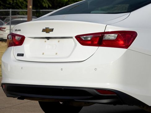 Used 2020 Chevrolet Malibu LS w/ Driver Confidence Package II FWD image 34