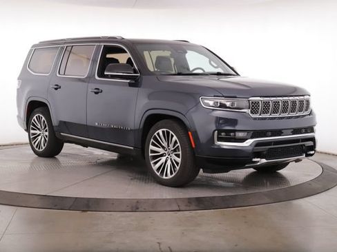 Used 2024 Jeep Grand Wagoneer Series III w/ HD Trailer Tow Package AWD/4WD image 2