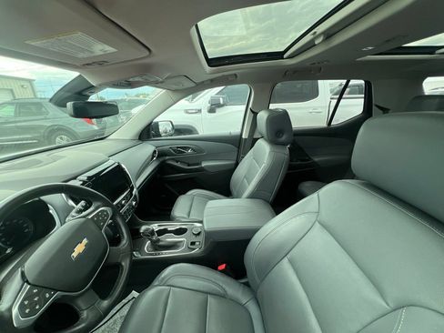 Used 2021 Chevrolet Traverse Premier w/ LPO, Floor Liner Package AWD/4WD image 9