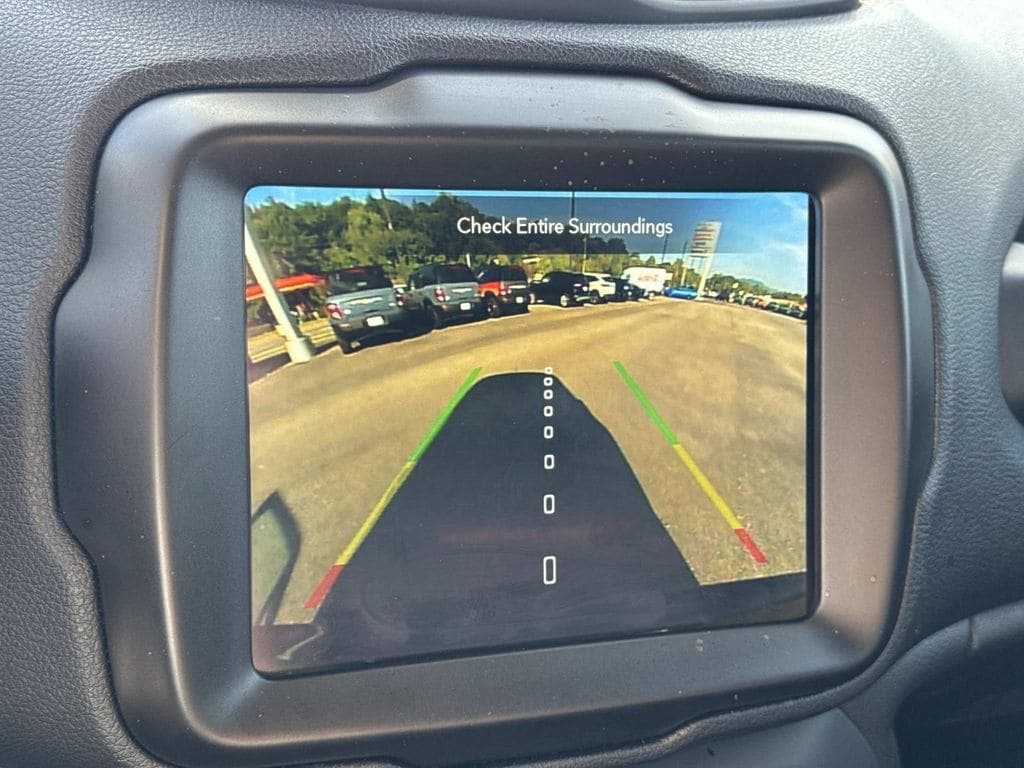 Used 2023 Jeep Renegade Trailhawk AWD/4WD image 33