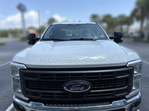 Used 2025 Ford F350 XL AWD/4WD image 10
