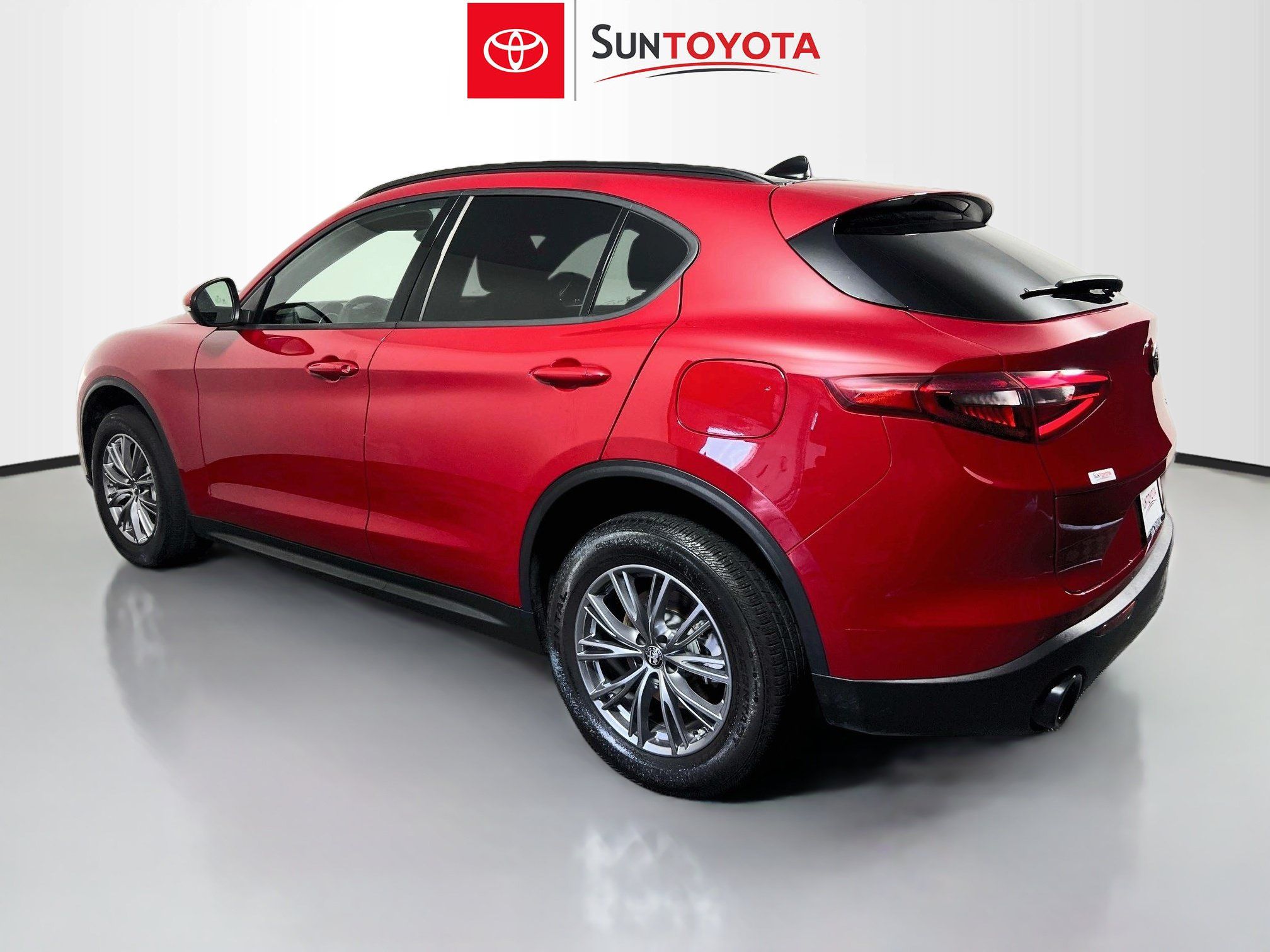 Used 2023 Alfa Romeo Stelvio Sprint RWD image 6