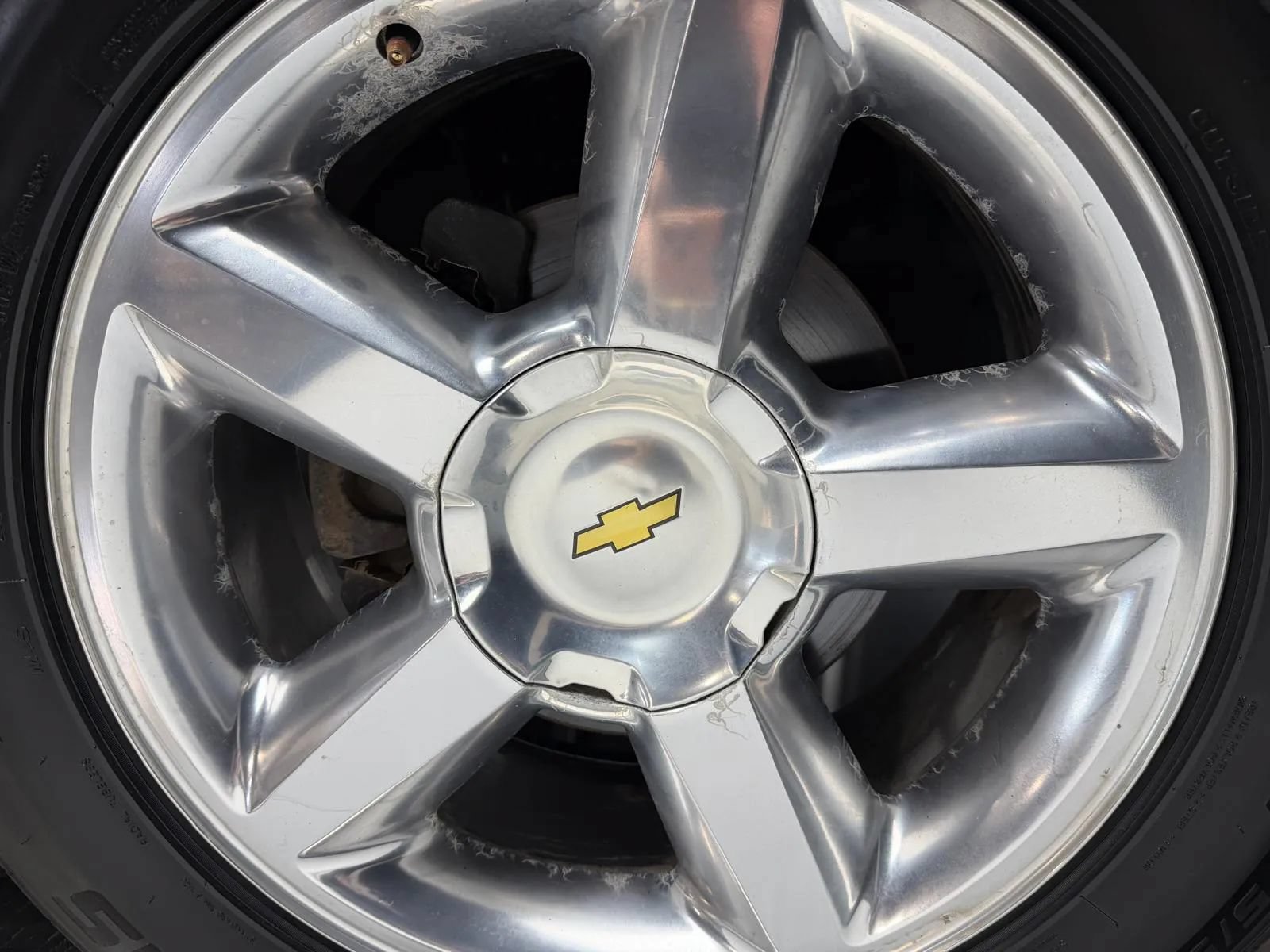 Used 2013 Chevrolet Avalanche LTZ RWD image 8