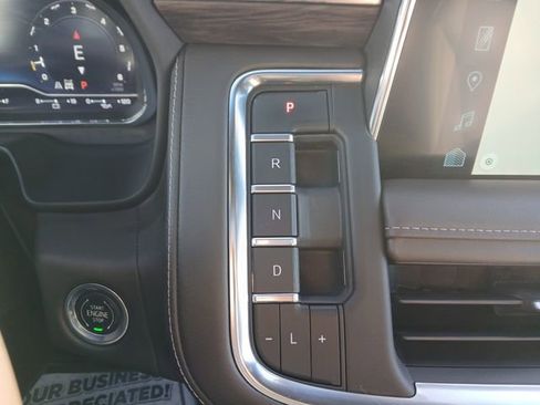 Certified 2022 Chevrolet Tahoe Z71 w/ Z71 Off-Road Package image 35