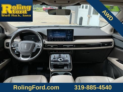 Used 2023 Lincoln Nautilus Reserve AWD/4WD image 16