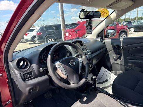 Used 2017 Nissan Versa S Plus image 8