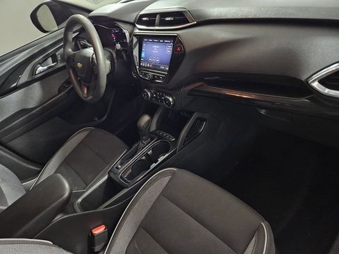 Used 2021 Chevrolet TrailBlazer LT w/ Convenience Package FWD image 25