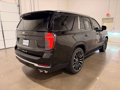 Used 2026 Chevrolet Tahoe High Country AWD/4WD image 5