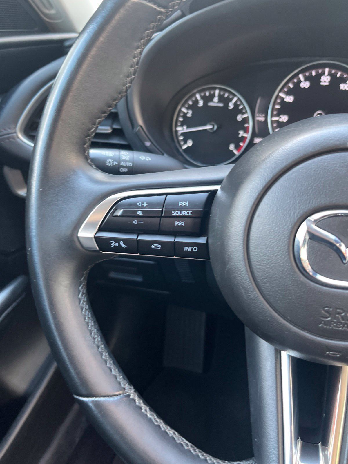 Certified 2025 MAZDA MAZDA3 s FWD image 20