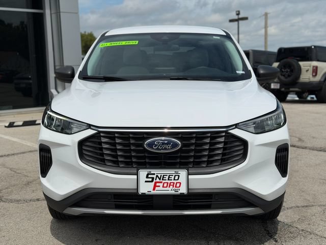Used 2025 Ford Escape Active w/ Cold Weather Package AWD/4WD image 2
