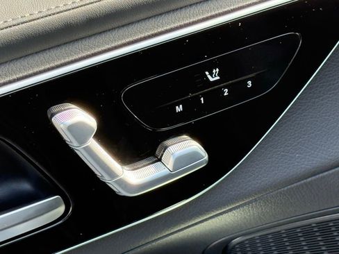 Used 2023 Mercedes-Benz GLC 300 4MATIC image 27