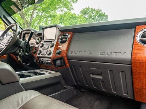 Used 2016 Ford F250 King Ranch w/ FX4 Off-Road Package AWD/4WD image 47