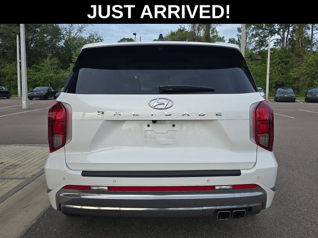 Certified 2024 Hyundai Palisade Calligraphy FWD image 4