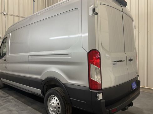New 2026 Ford Transit 250 148 Medium Roof image 20