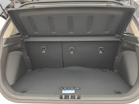 New 2026 Hyundai Venue SEL image 8