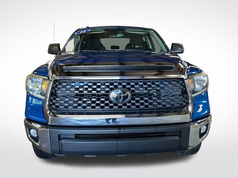 Certified 2018 Toyota Tundra SR5 w/ SR5 Upgrade Package AWD/4WD image 8