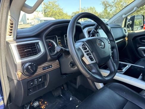 Used 2018 Nissan Titan SL w/ Chrome Package image 27