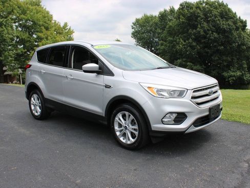 Used 2019 Ford Escape SE AWD/4WD image 1