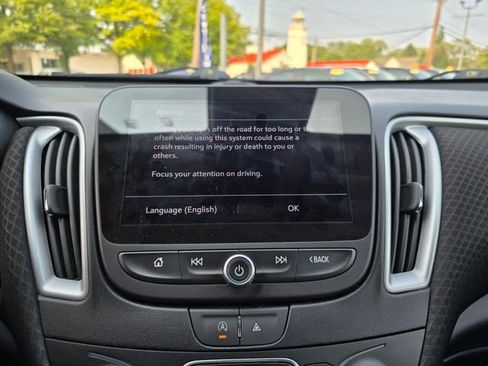 Used 2023 Chevrolet Malibu LT FWD image 18