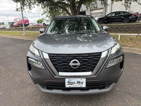 Used 2023 Nissan Rogue SV image 8