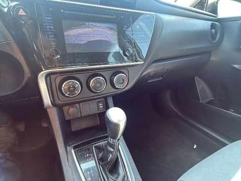 Used 2019 Toyota Corolla L FWD image 12