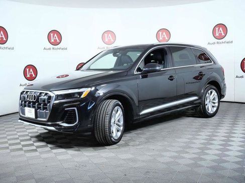 Used 2025 Audi Q7 3.0T Premium Plus AWD/4WD image 4