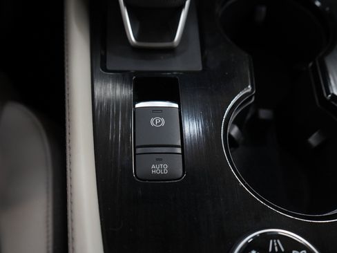 Used 2023 Nissan Rogue SL AWD/4WD image 24