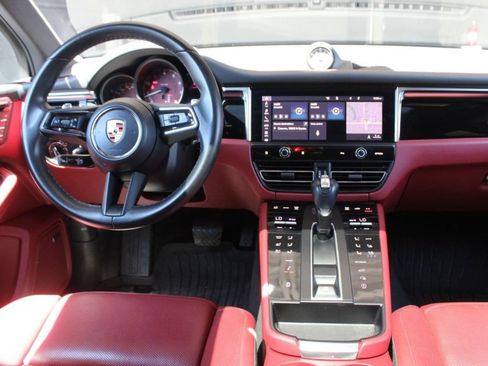 Used 2023 Porsche Macan S AWD/4WD image 18