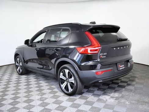 Used 2023 Volvo XC40 Recharge Plus AWD/4WD image 4