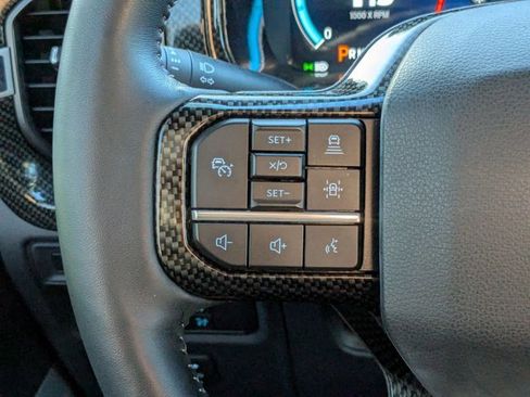 Used 2022 Ford F150 Lariat w/ Equipment Group 502A High image 4