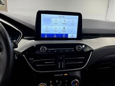 Used 2022 Ford Escape SE image 4