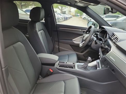 New 2025 Audi Q3 2.0T Premium image 22