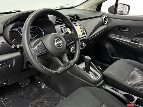 Used 2023 Nissan Versa S w/ Trunk Package image 8