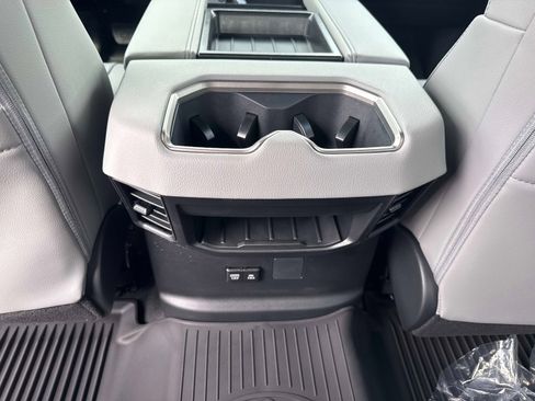 New 2026 Toyota Tundra Limited AWD/4WD image 14