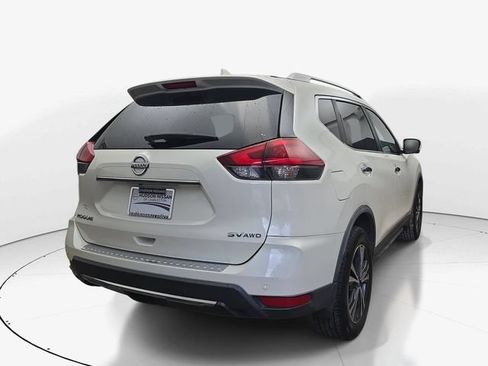 Used 2019 Nissan Rogue SV w/ Premium Package AWD/4WD image 6