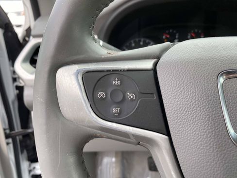 Used 2017 GMC Acadia SLE FWD image 15