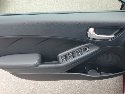 Used 2017 Kia Forte LX w/ LX Popular Package image 18