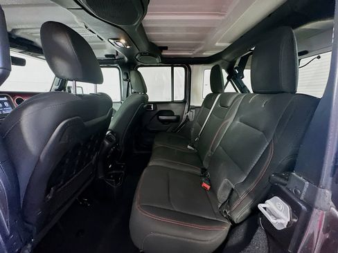 Used 2019 Jeep Wrangler Unlimited Rubicon AWD/4WD image 23