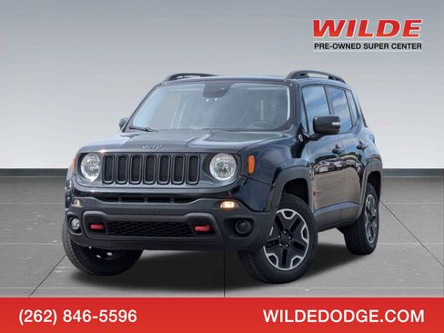 Used 2016 Jeep Renegade Trailhawk w/ Premium Trailhawk Package AWD/4WD image 1