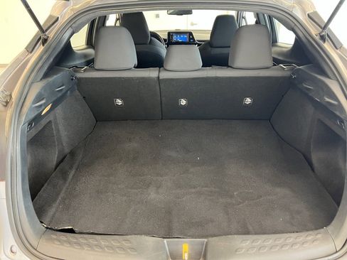 Used 2018 Toyota C-HR XLE image 24