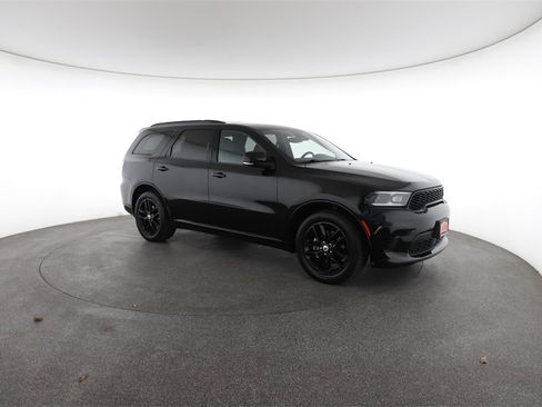 Used 2024 Dodge Durango GT image 2