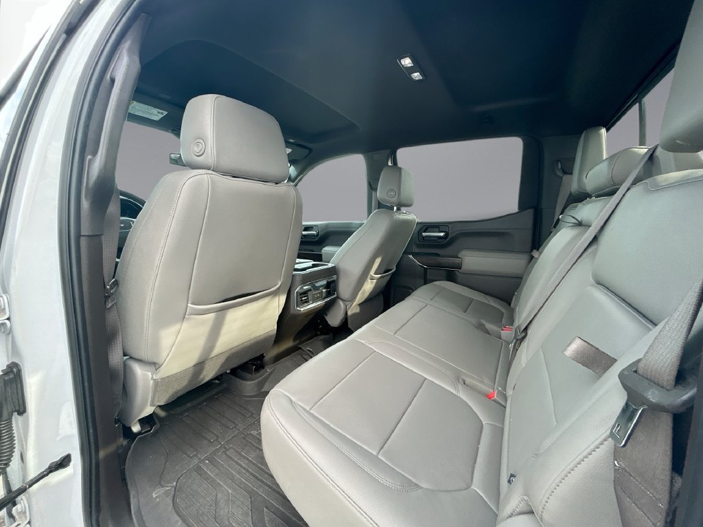 Used 2022 GMC Sierra 1500 SLT w/ SLT Premium Plus Package AWD/4WD image 15