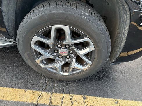 Used 2014 GMC Yukon Denali image 6