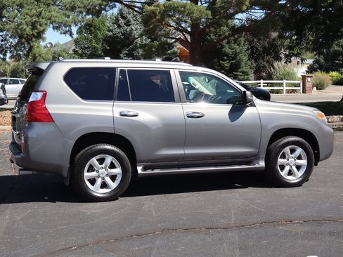 Used 2010 Lexus GX 460 AWD/4WD image 4