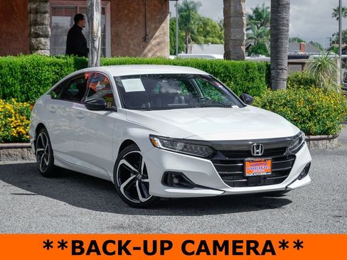 Used 2022 Honda Accord Sport image 2