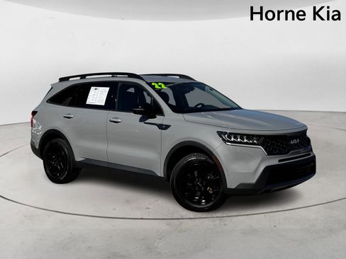 Used 2022 Kia Sorento S image 2